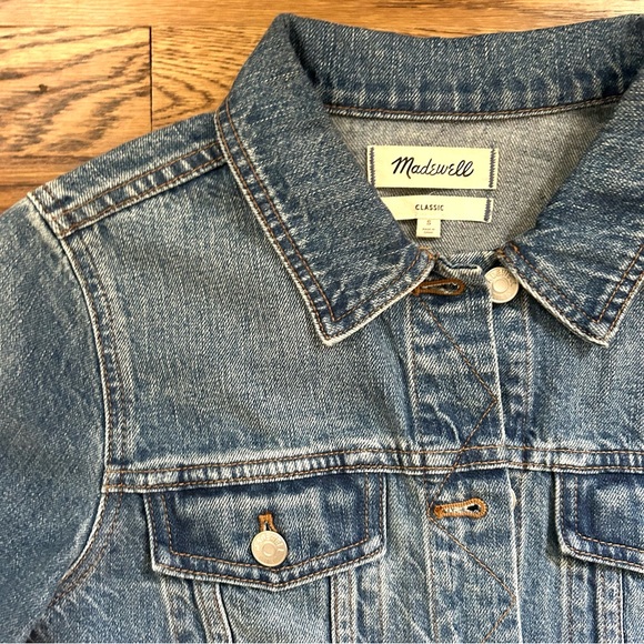 Madewell Denim Jacket Size Small Jean Jacket Classic Fit - Picture 3 of 9